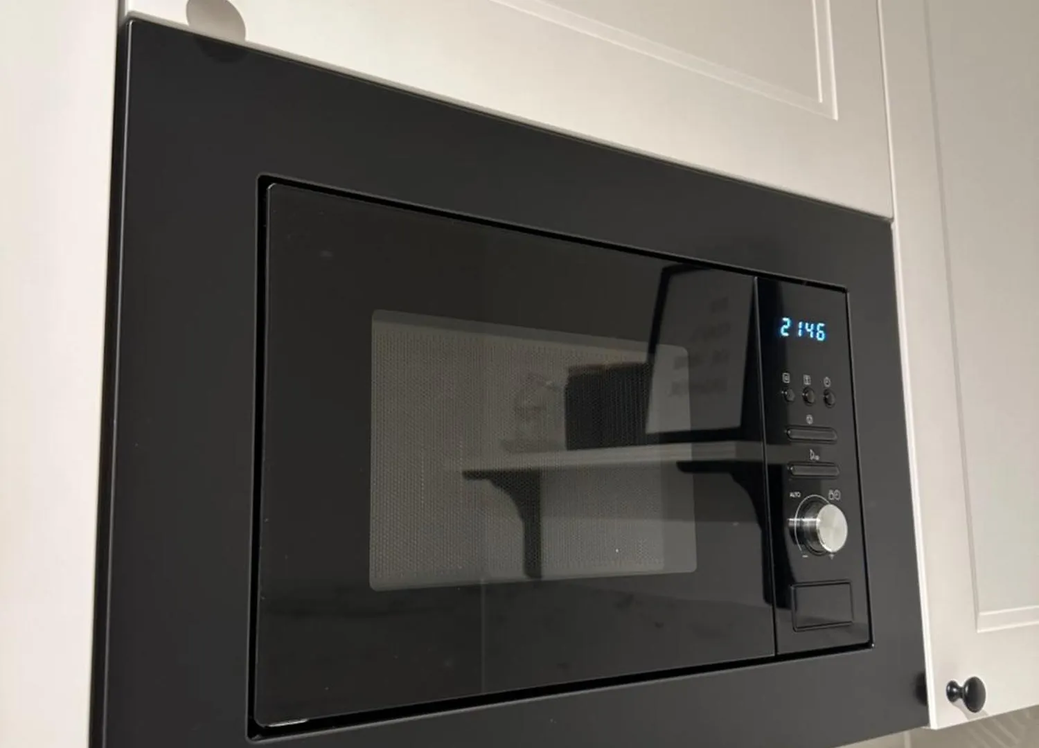 Apartment Zentrale, 55M2, Helle 2 Zimmer Whg Naehe Messe Dusseldorf Germany